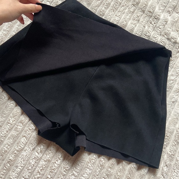 Cute Black Velvet Skorts (Skirt shorts) - Picture 3 of 4